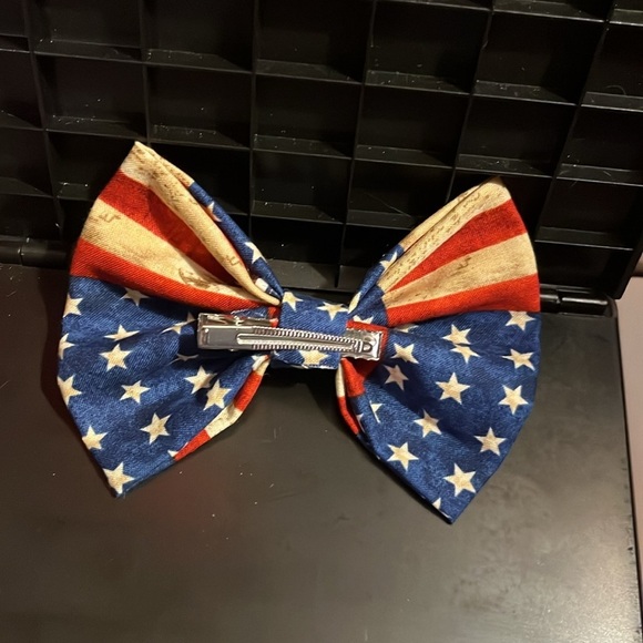 Rustic flag bow - Picture 2 of 4